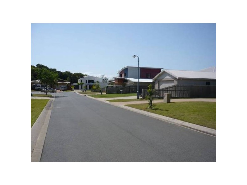 27 Portside Place, Shoal Point QLD 4750