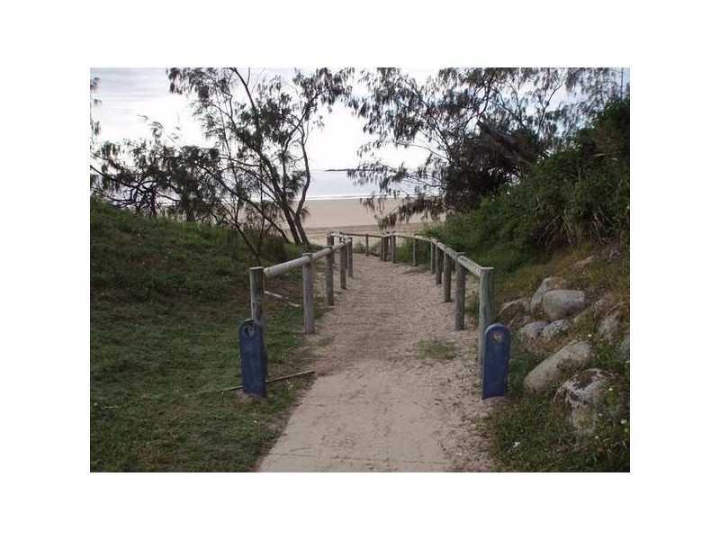 27 Portside Place, Shoal Point QLD 4750