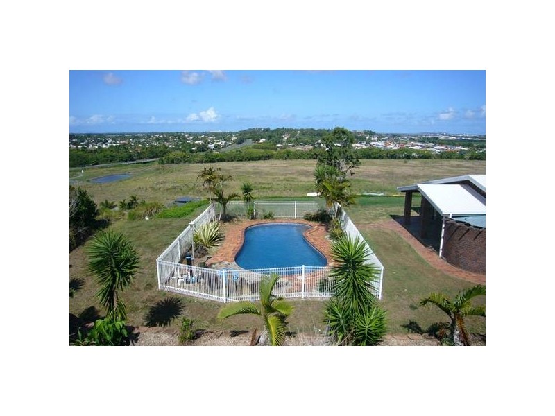 15 Wrights Road, Glenella QLD 4740