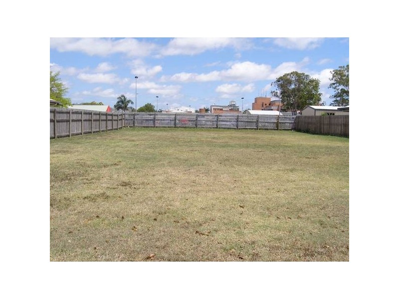 21 Garraway Street, West Mackay QLD 4740