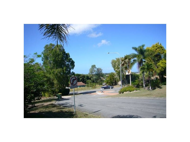 35 Murrays Road, Glenella QLD 4740