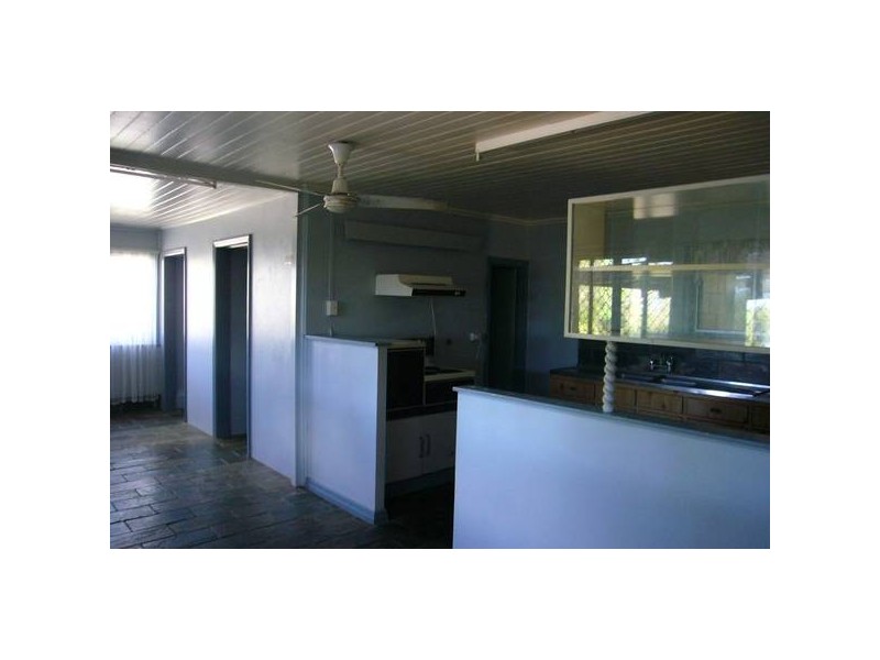 35 Murrays Road, Glenella QLD 4740