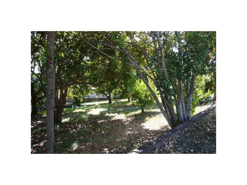 35 Murrays Road, Glenella QLD 4740