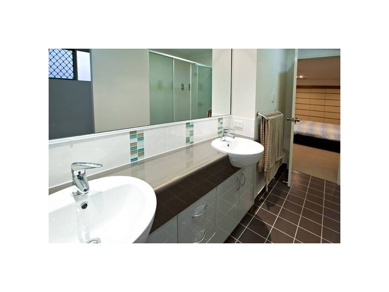 9 Helvellyn Street, Rural View QLD 4740