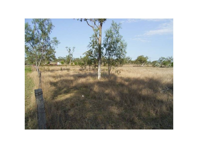 142 & 143 Deninson Street, Nebo QLD 4742