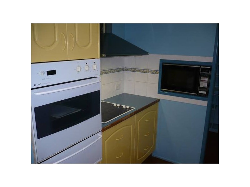 1 Hartog Street, Andergrove QLD 4740