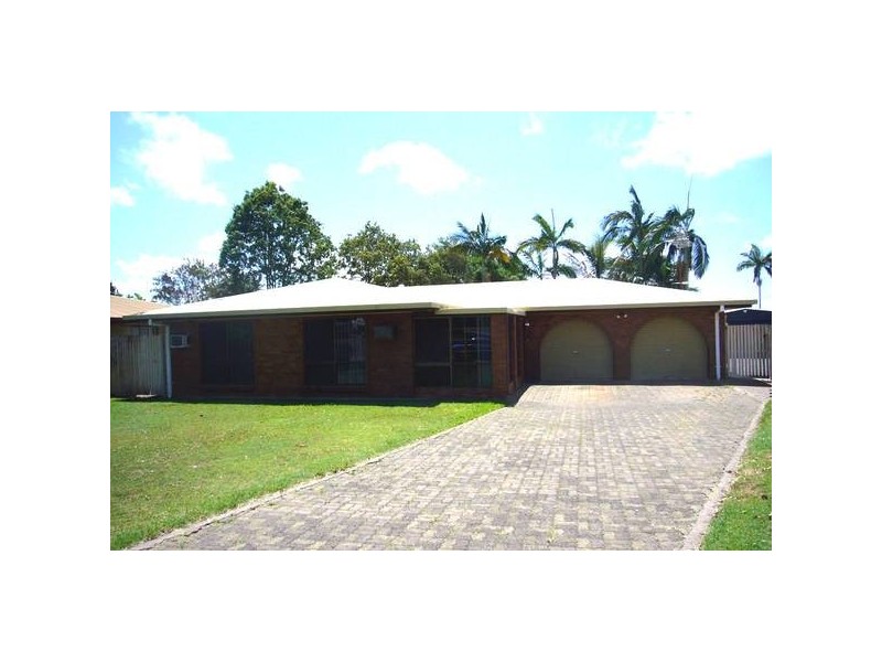 4 Hillside Terrace, Mount Pleasant QLD 4740