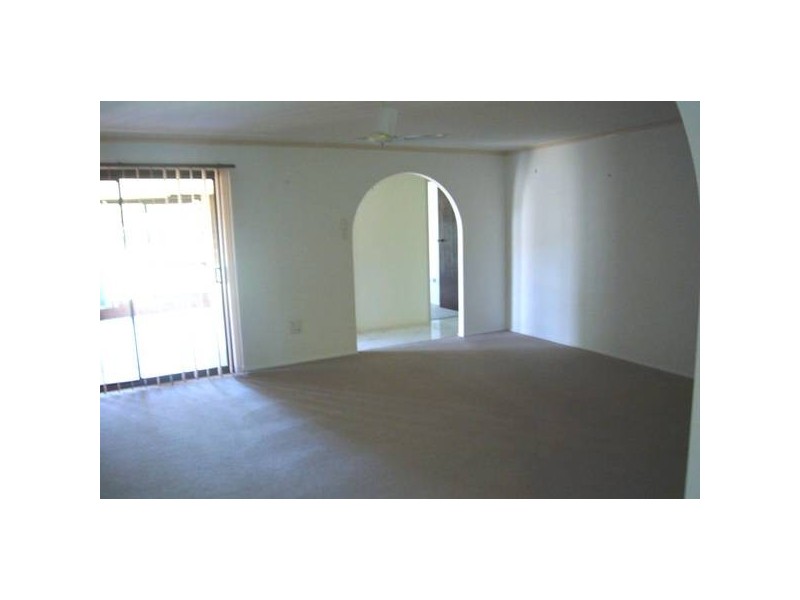 4 Hillside Terrace, Mount Pleasant QLD 4740