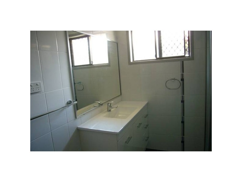 4 Hillside Terrace, Mount Pleasant QLD 4740