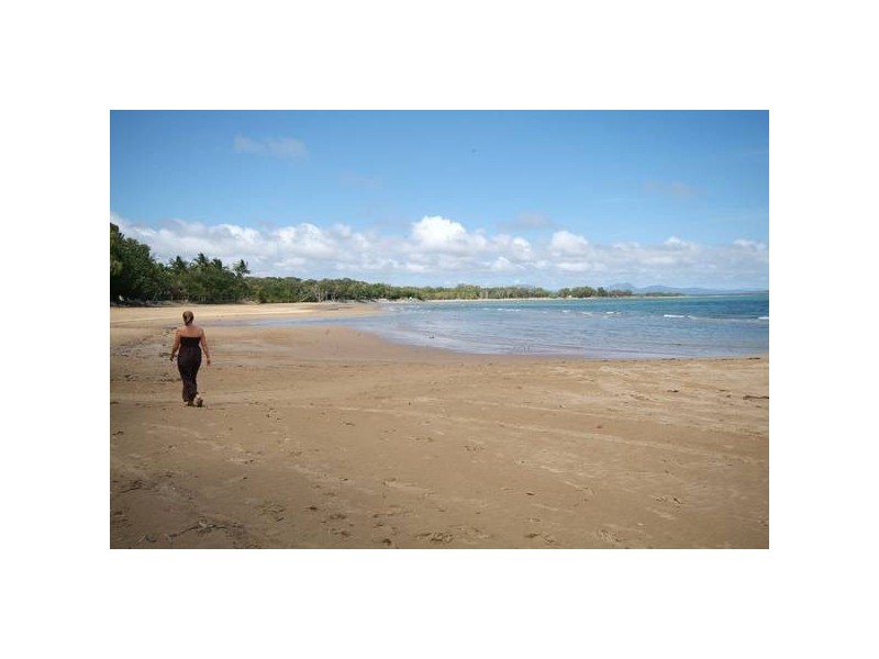 6 O’Brien Esplanade, Shoal Point QLD 4750