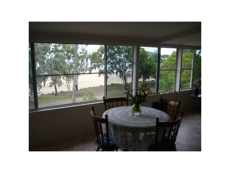 6 O’Brien Esplanade, Shoal Point QLD 4750