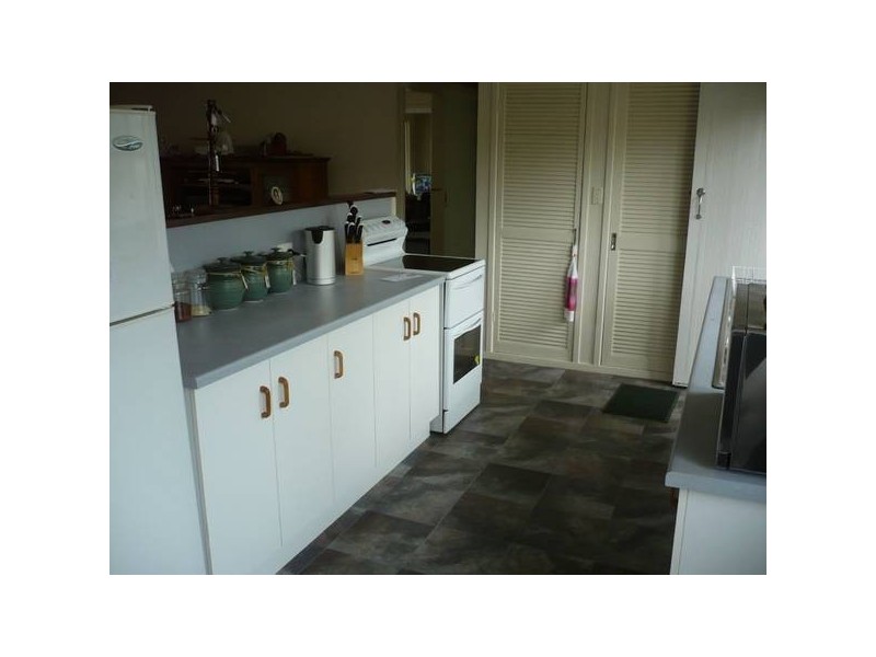 6 O’Brien Esplanade, Shoal Point QLD 4750