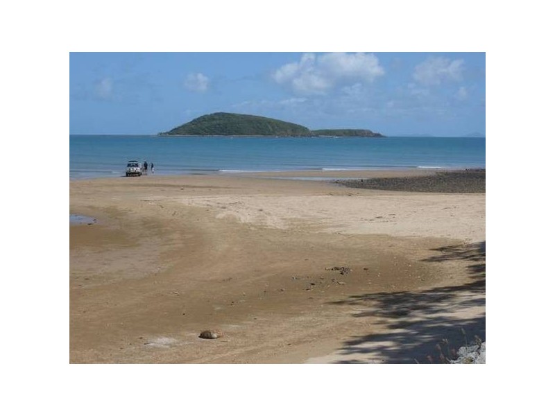 6 O’Brien Esplanade, Shoal Point QLD 4750