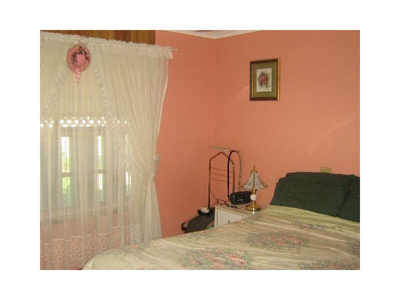 7 Philip Avenue, Bordertown SA 5268