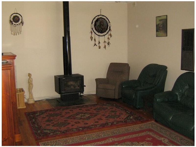 8 Fourth Street, Bordertown SA 5268