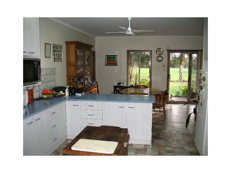 6 Handyside Terrace, Bordertown SA 5268