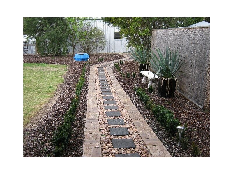 19 Edward Street, Bordertown SA 5268