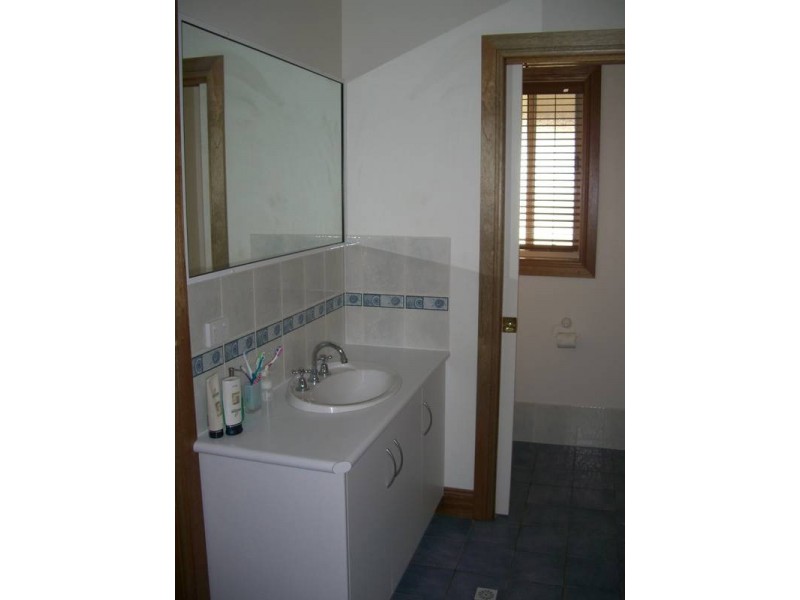 14 March St, Keith SA 5267