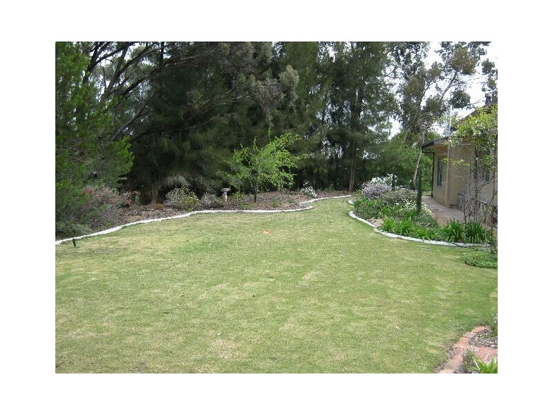 4 Seventh Street, Bordertown SA 5268