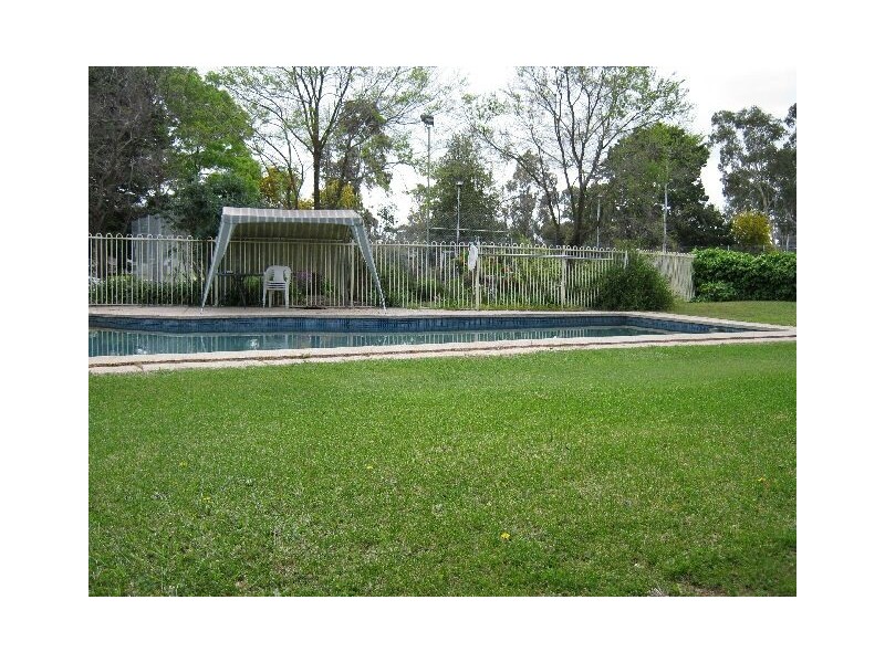 4 Seventh Street, Bordertown SA 5268