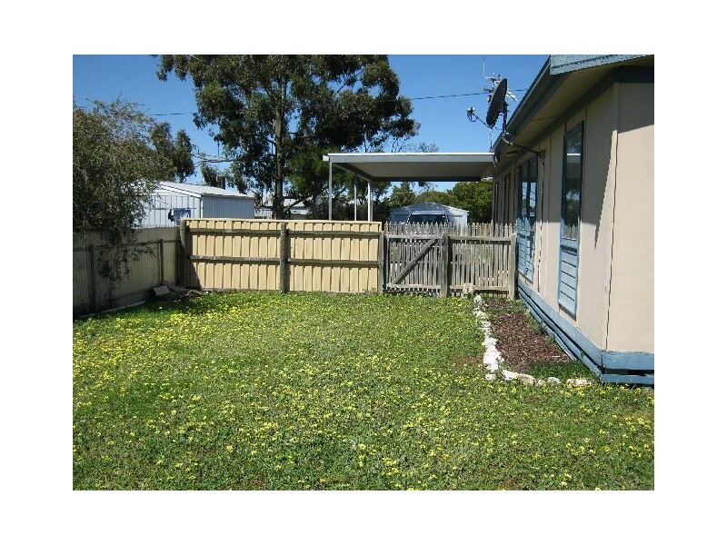 37 Tolmer Tce, Bordertown SA 5268