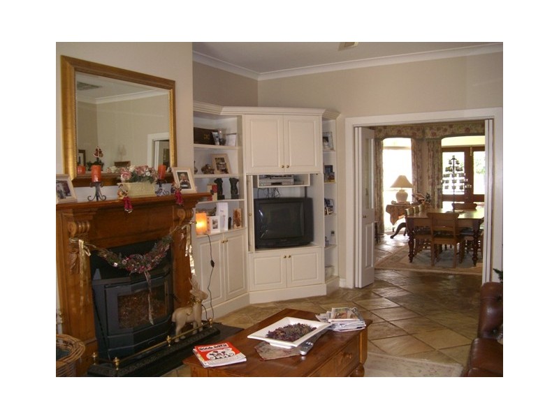 10-12 Wynarling Rd, Keith SA 5267
