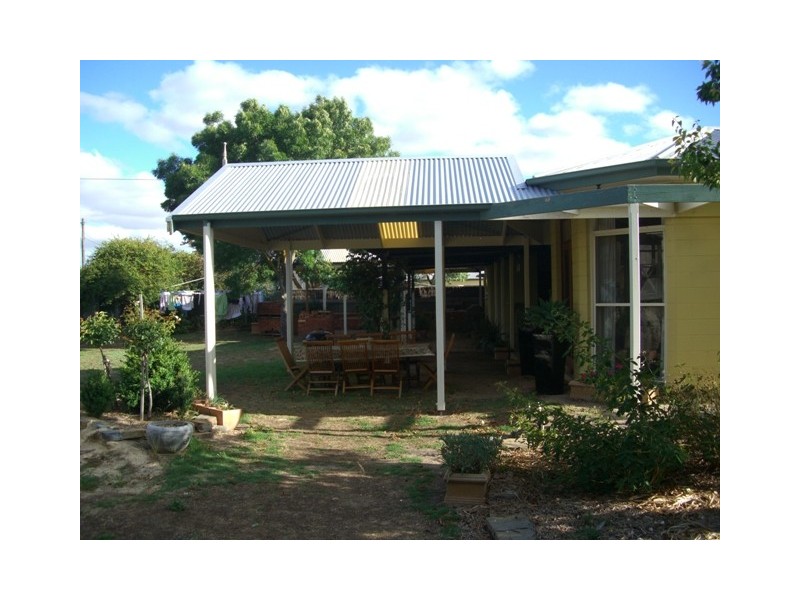 10-12 Wynarling Rd, Keith SA 5267