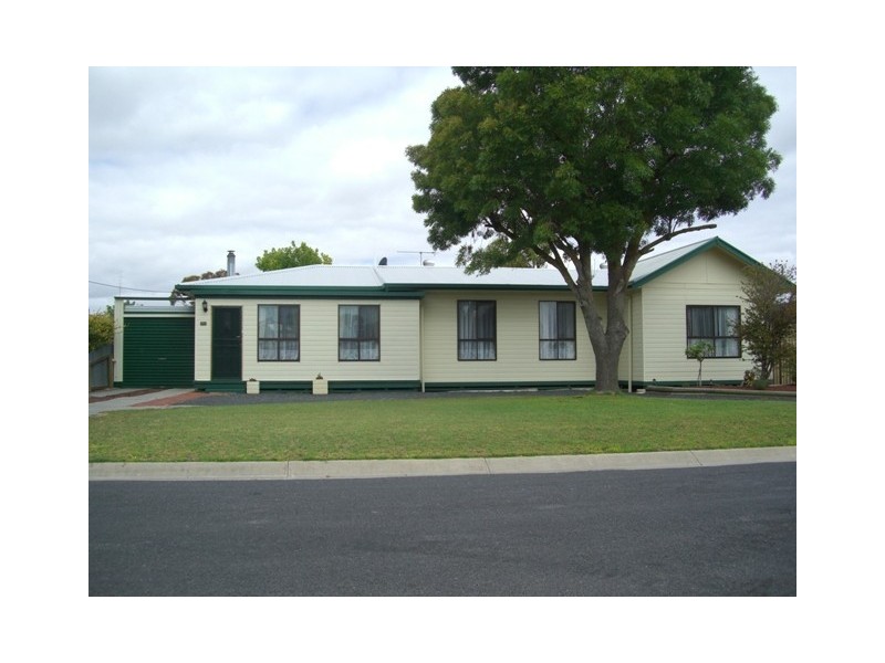 32 Poplar Ave, Keith SA 5267