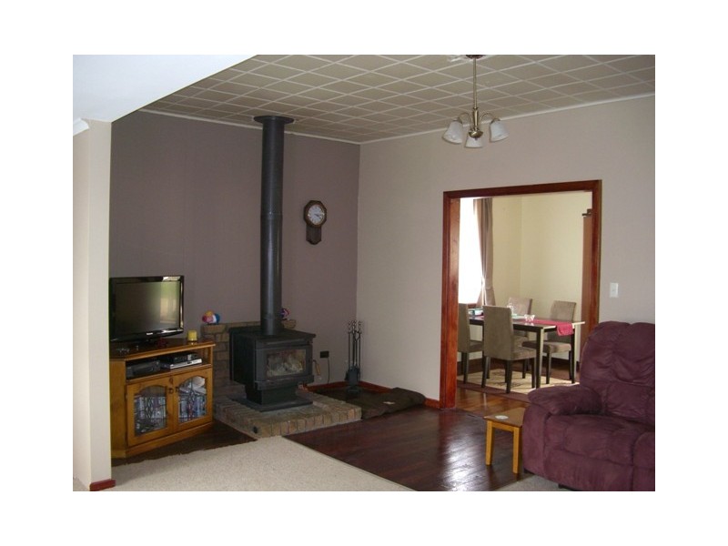 32 Poplar Ave, Keith SA 5267