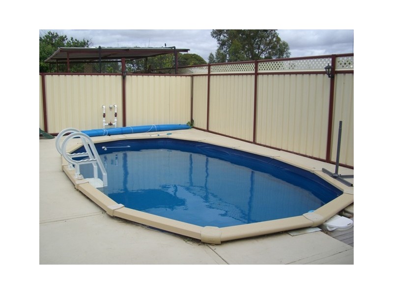 32 Poplar Ave, Keith SA 5267