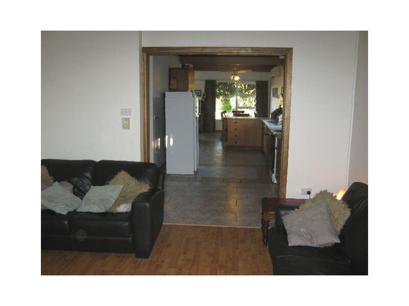 5 Fourth Street, Bordertown SA 5268