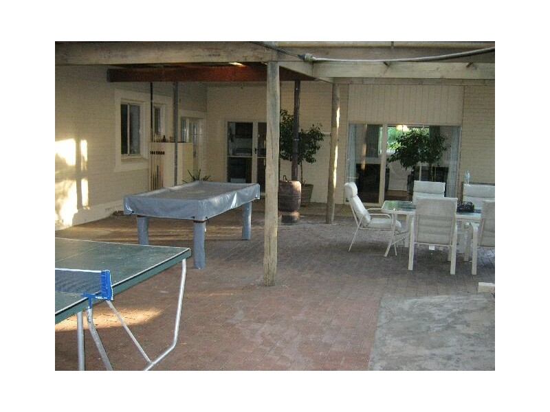 5 Fourth Street, Bordertown SA 5268