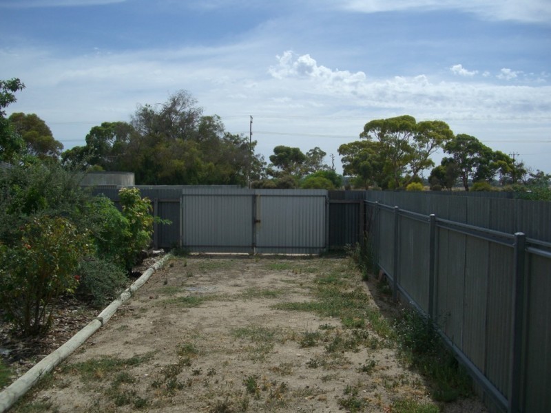 4 Poplar Ave, Keith SA 5267