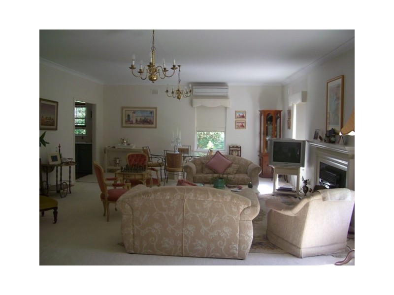 2 Memorial Ave, Keith SA 5267