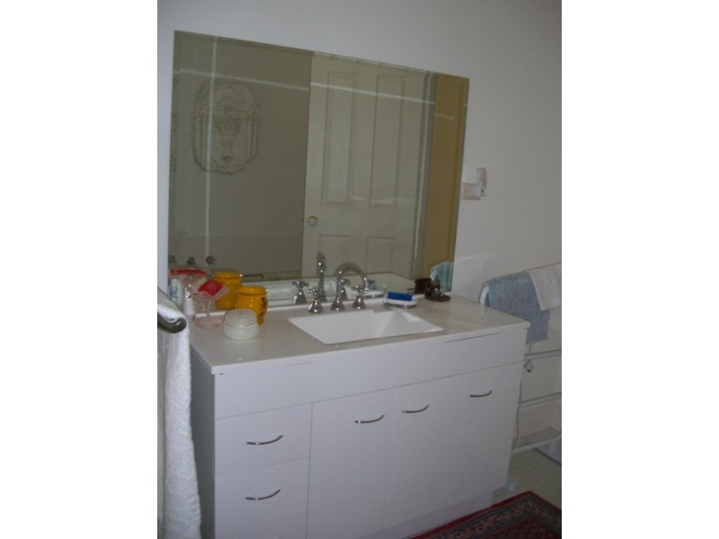 2 Memorial Ave, Keith SA 5267