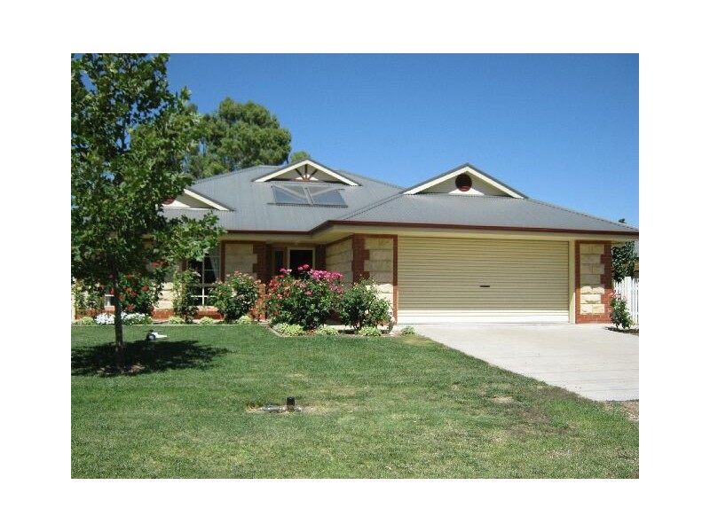 140 Victoria Parade, Bordertown SA 5268