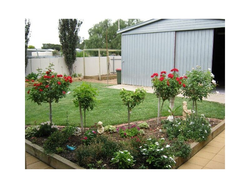 140 Victoria Parade, Bordertown SA 5268