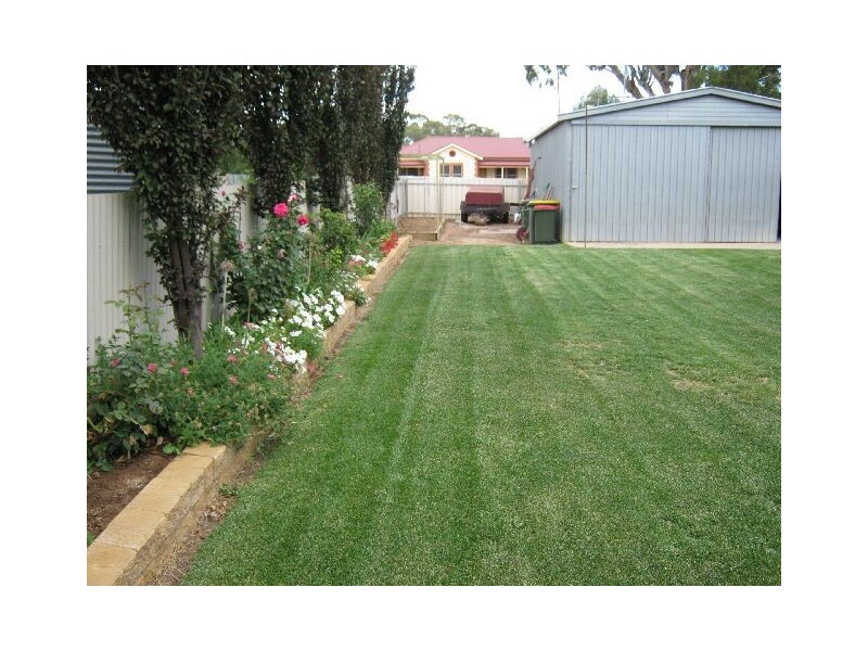 140 Victoria Parade, Bordertown SA 5268