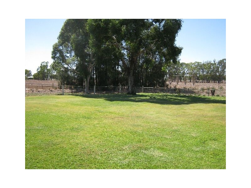Lot 300 Cannawigara Road, Bordertown SA 5268