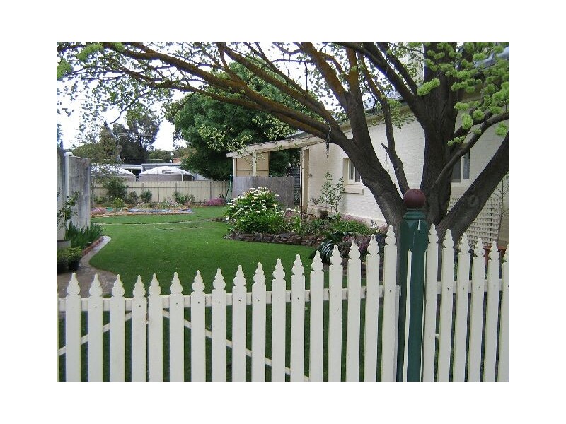 79 West Terrace, Bordertown SA 5268
