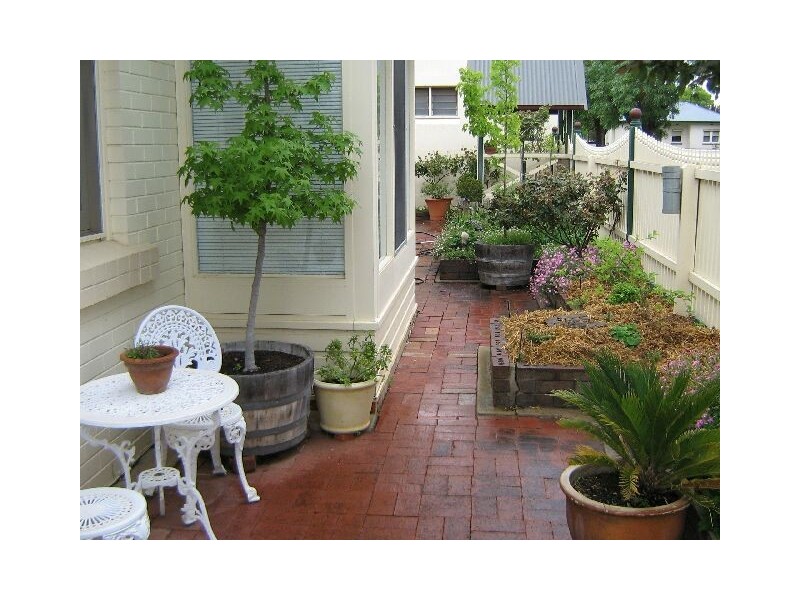 79 West Terrace, Bordertown SA 5268