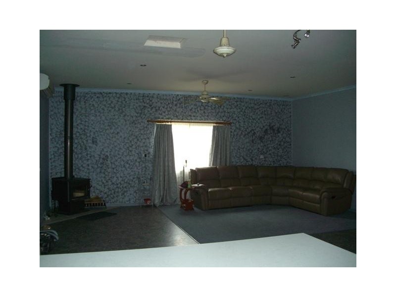 132 Dukes Highway, Keith SA 5267