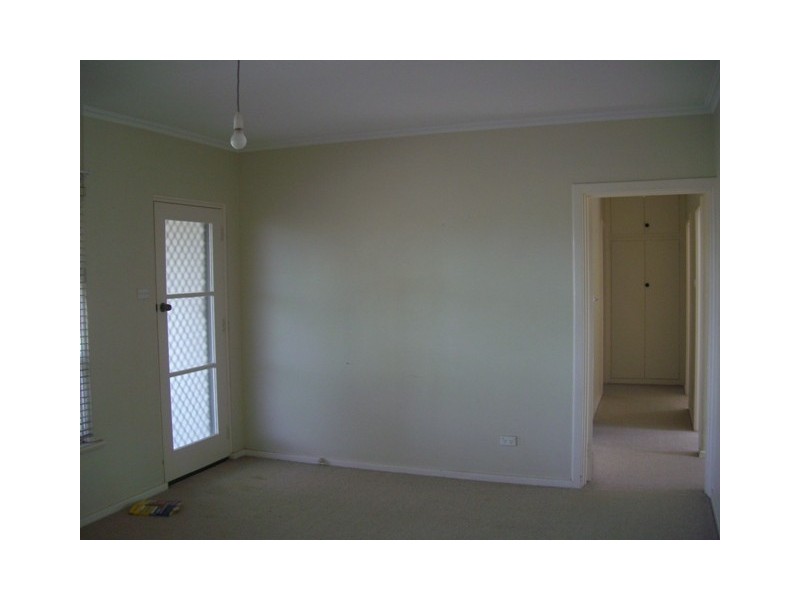 11 Fifth st, Keith SA 5267