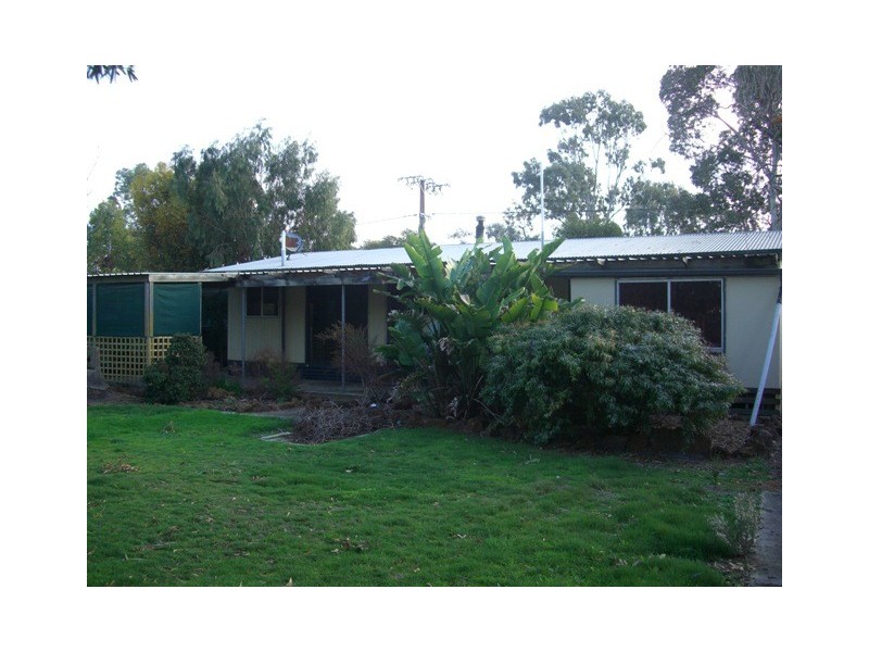 142 Riddoch Hwy, Keith SA 5267