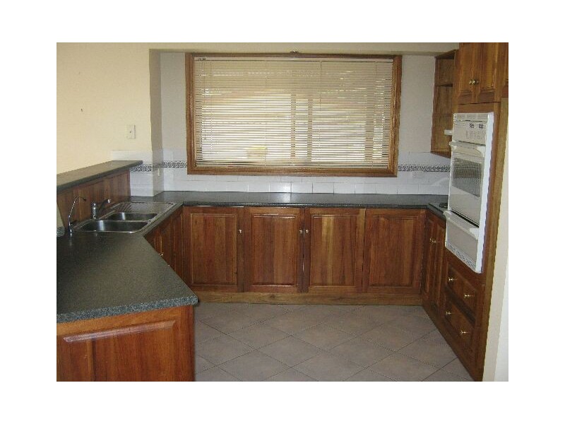33 Creecoona Terrace, Bordertown SA 5268