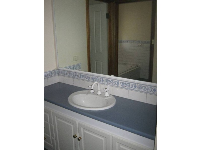 33 Creecoona Terrace, Bordertown SA 5268