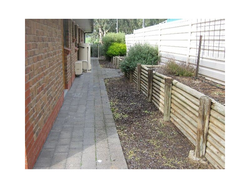 33 Creecoona Terrace, Bordertown SA 5268