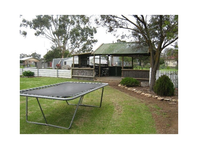 2 Ramsay Terrace, Bordertown SA 5268