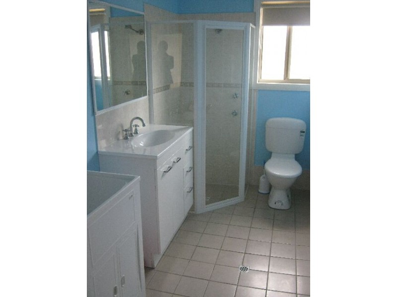 2 Adamson Terrace, Bordertown SA 5268