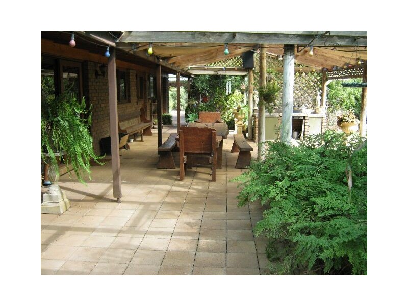 17 Buik Street, Bordertown SA 5268